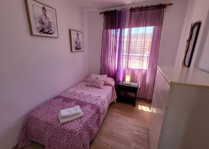 Jardines Canarios 1 - Three Bed * لوس كريستيانوس
